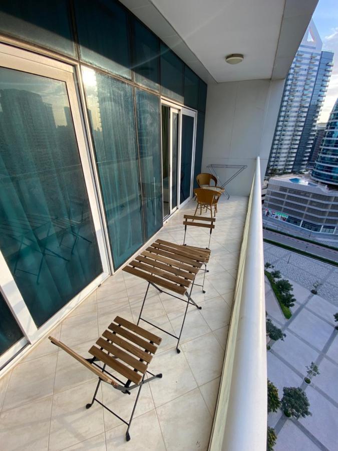 Elegance Hostel Dubai Esterno foto